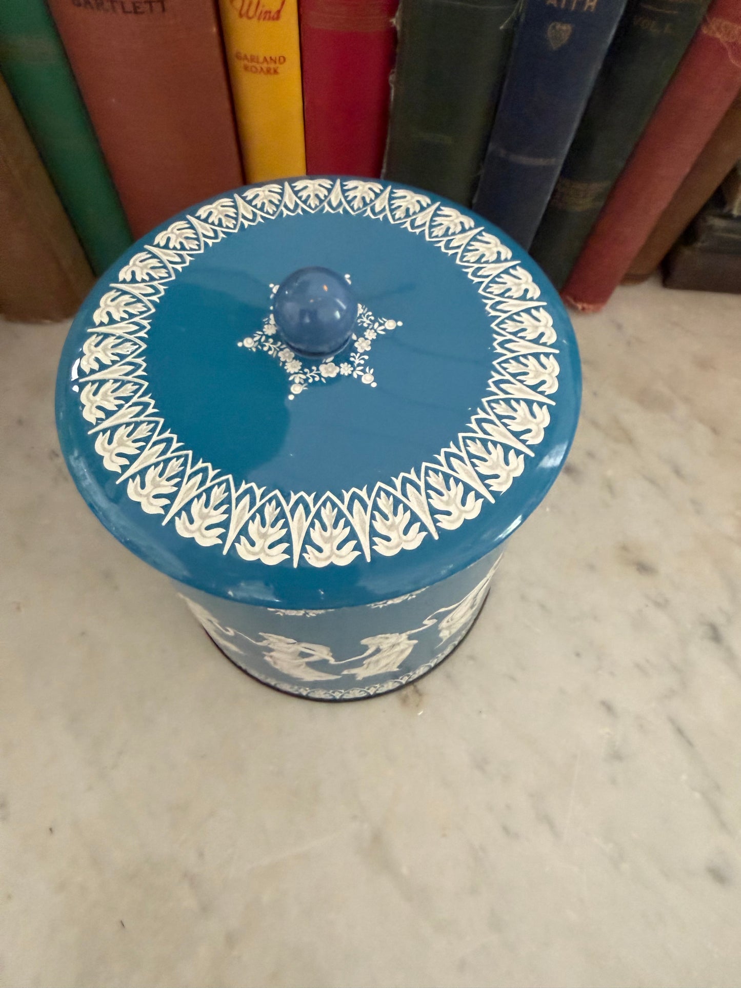 Wedgewood Dancing Greek Women Blue Retro Tin with lid