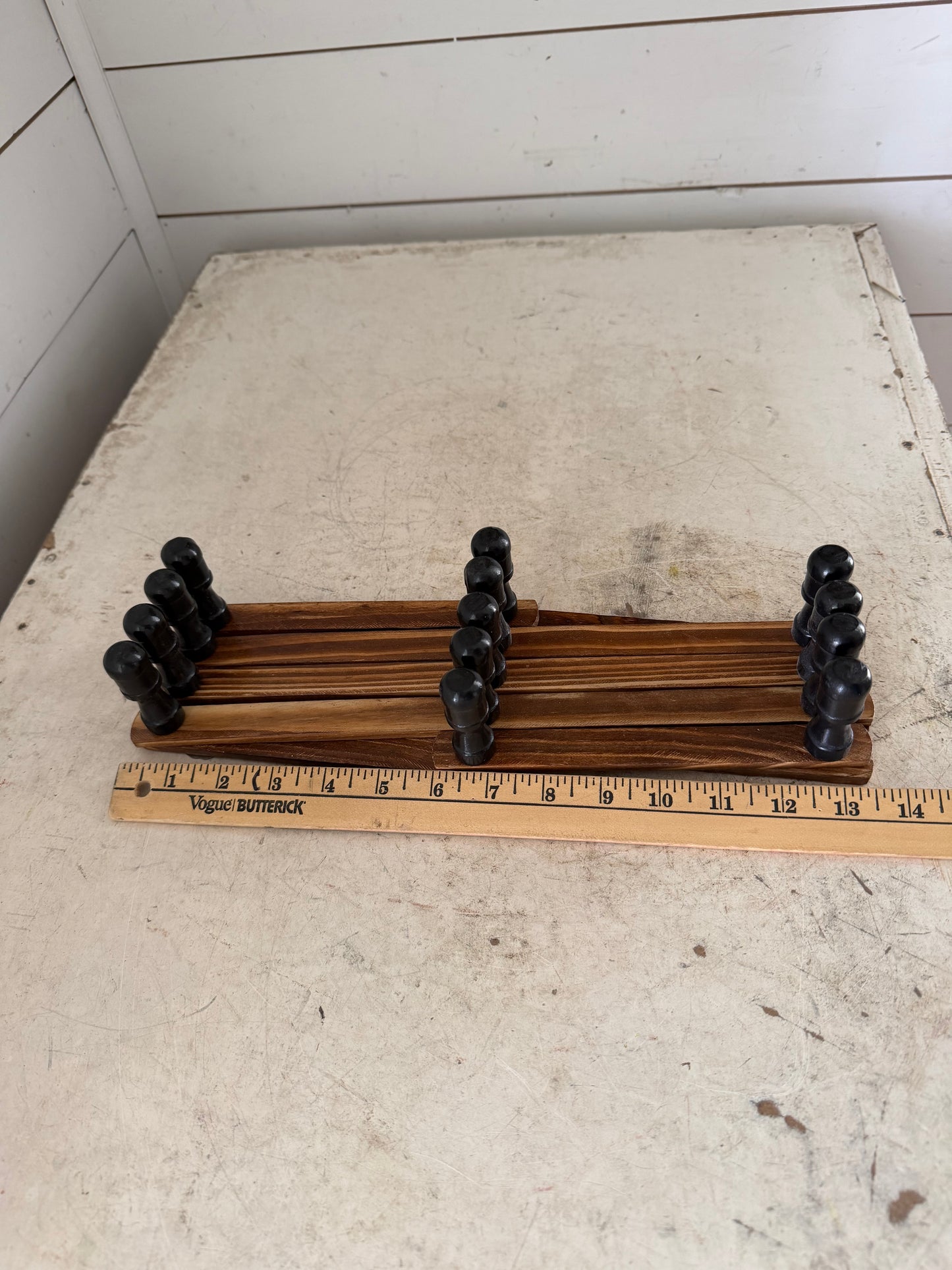 Expandable Wood Peg Rack
