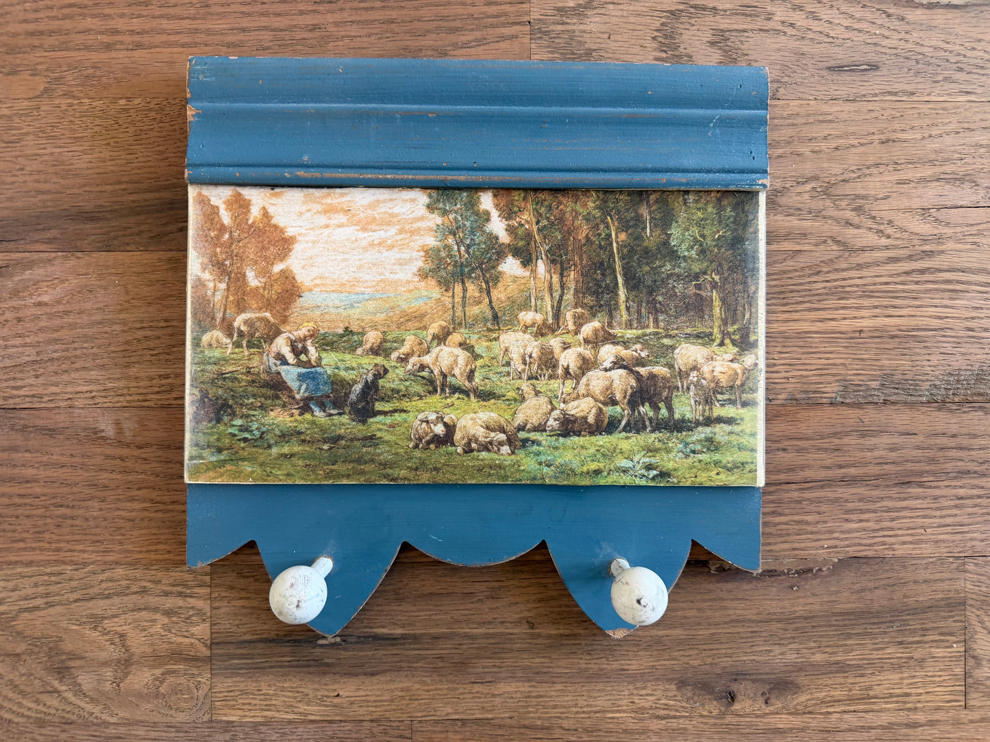 Pastoral Sheep Decorative Coat Rack 10x12
