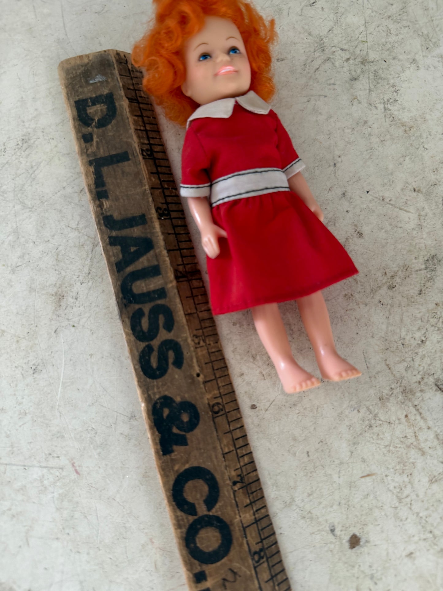 1982 Knickerbocker Annie Doll