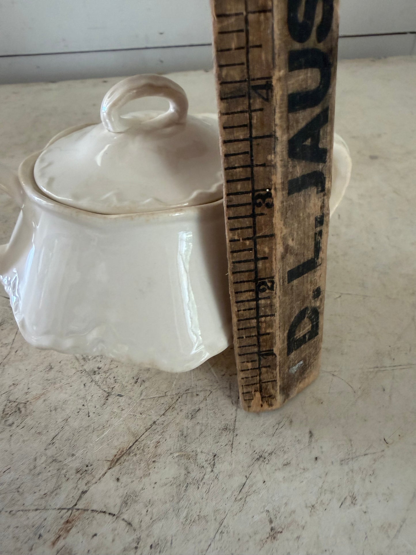 Vintage Homer Laughlin Double Handle Sugar Bowl with Lid. White with delicate scalloping around the middle and handles and lid