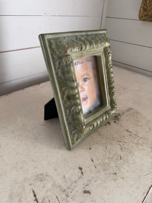 Ceramic Ornate 4x6 image Frame Will Get art