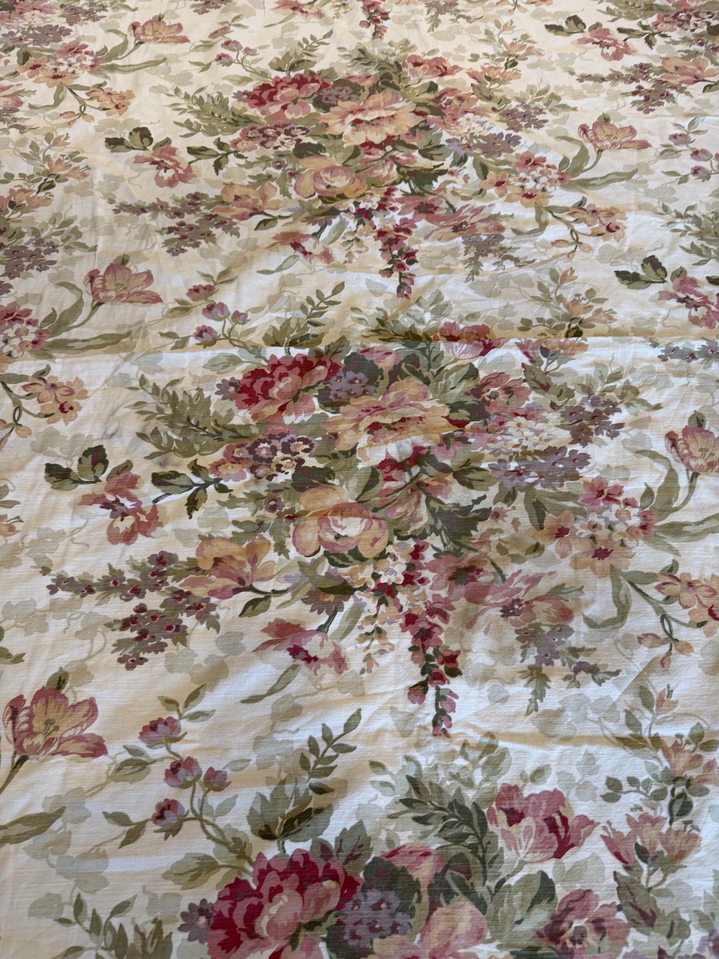 Floral table cloth