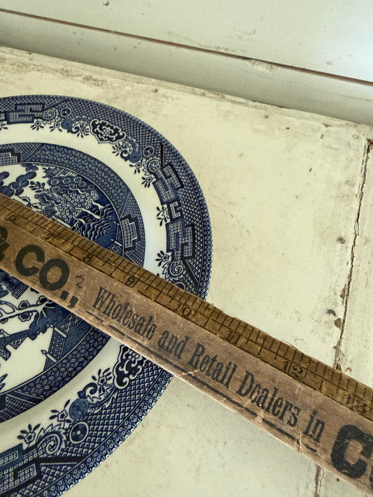 Blue Willow dinner plate