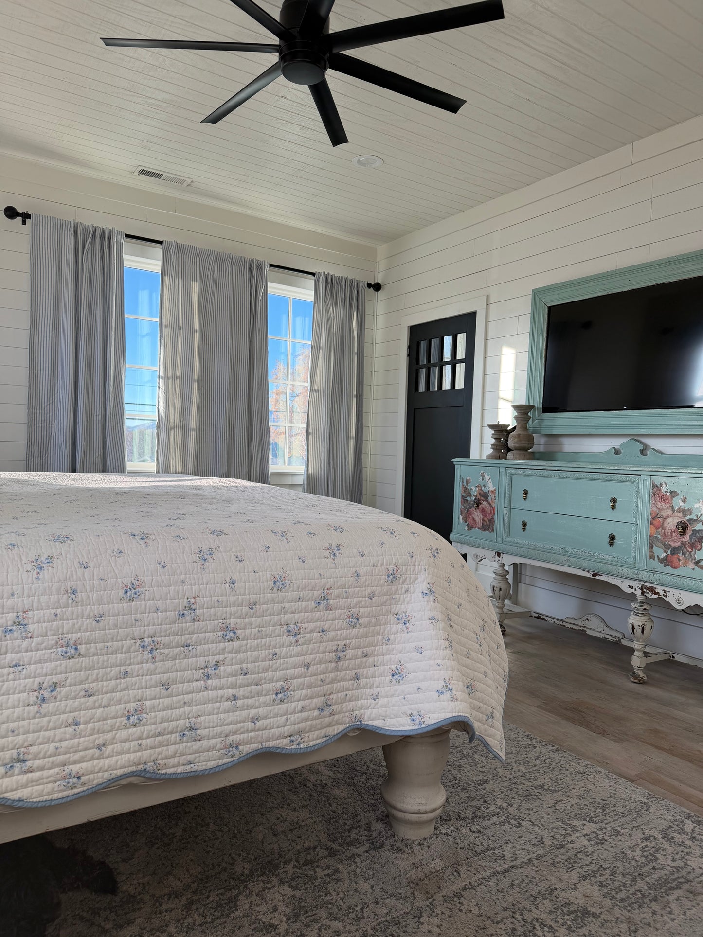 Rachel Ashwell Shabby Chic Blue and White Quilt Set - Same as Jami’s room