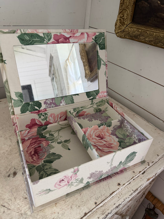 Floral Jewelry Boxed - Lined