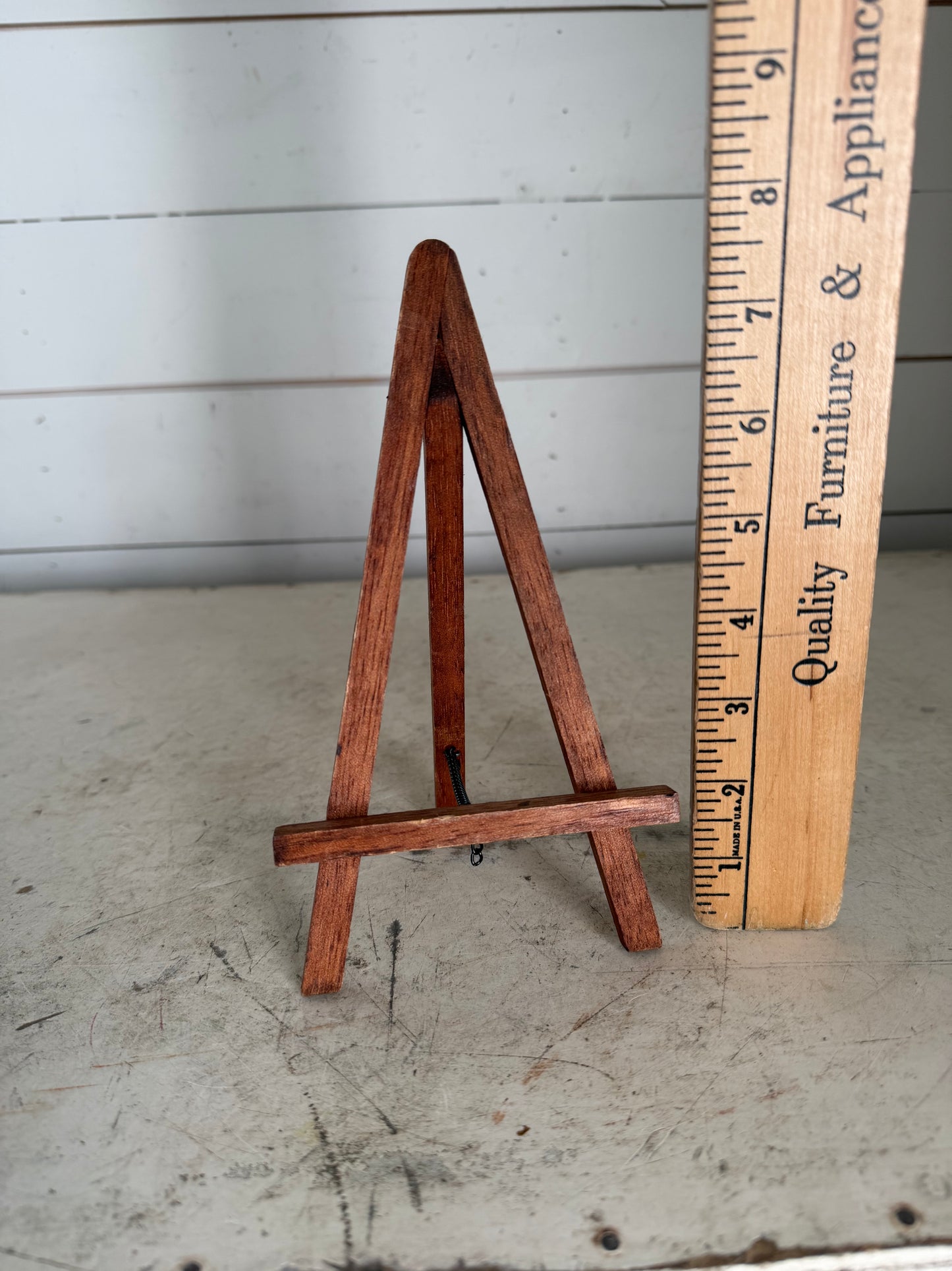 8” Wood Easel