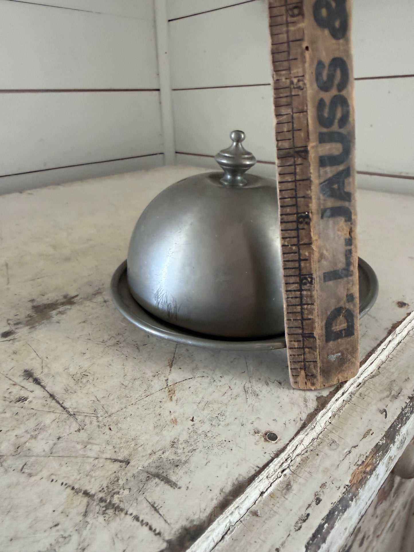 Early American Pewter domed butter or cheese dish,