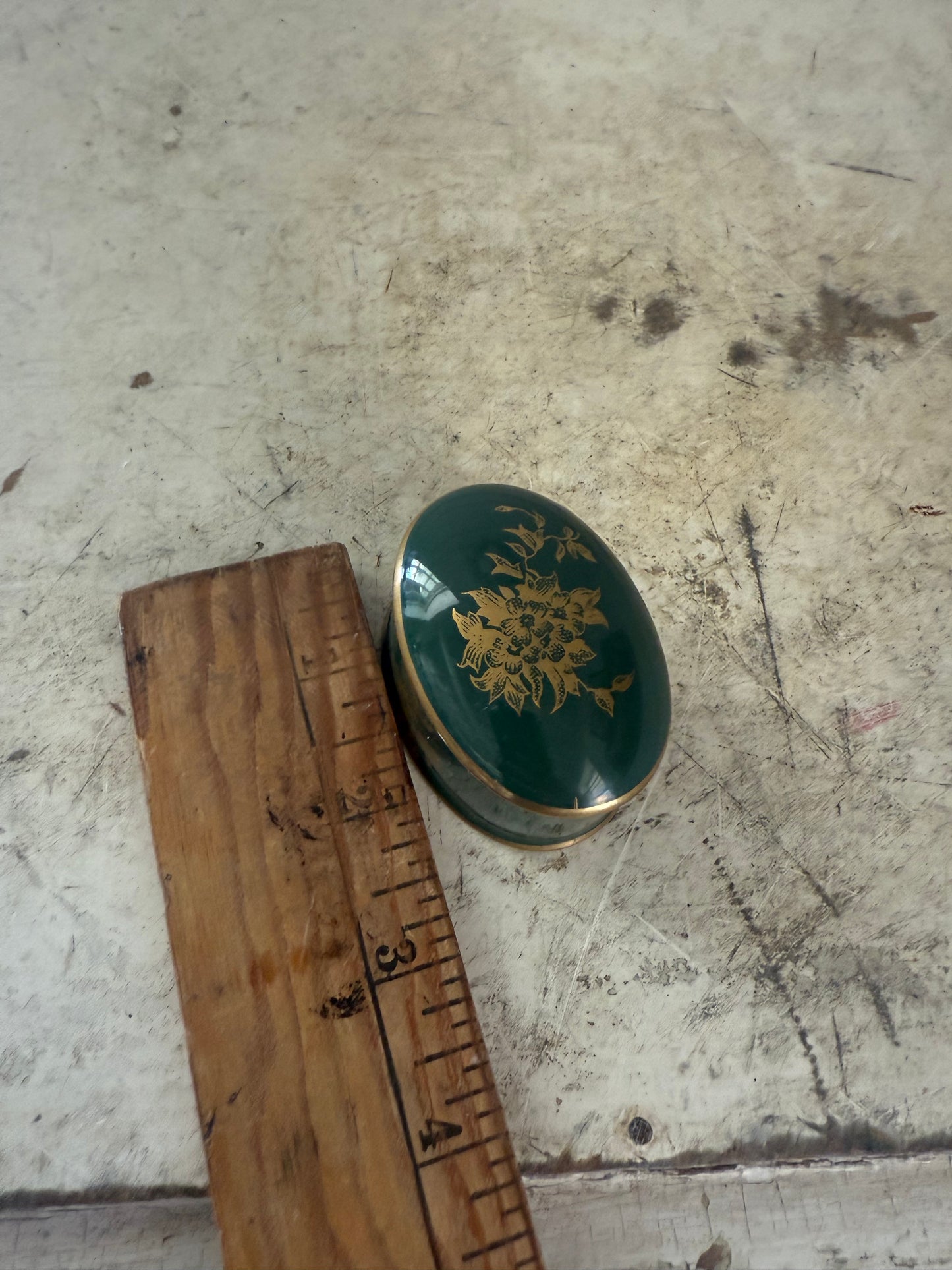 Staffordshire Porcelain Trinket Box