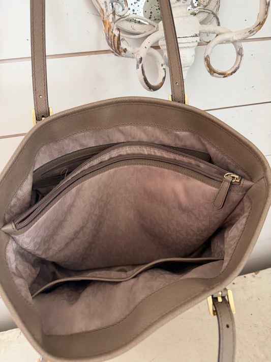 Michael Kors Jet Set Dark Dune Medium Snap Pocket Tote Leather as is