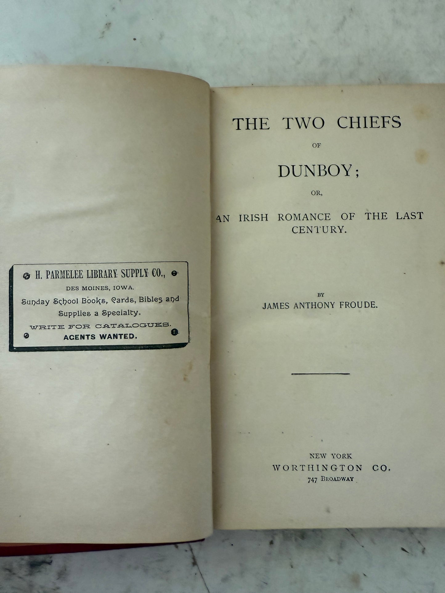 Standard library, the two chief of Dunboy Book