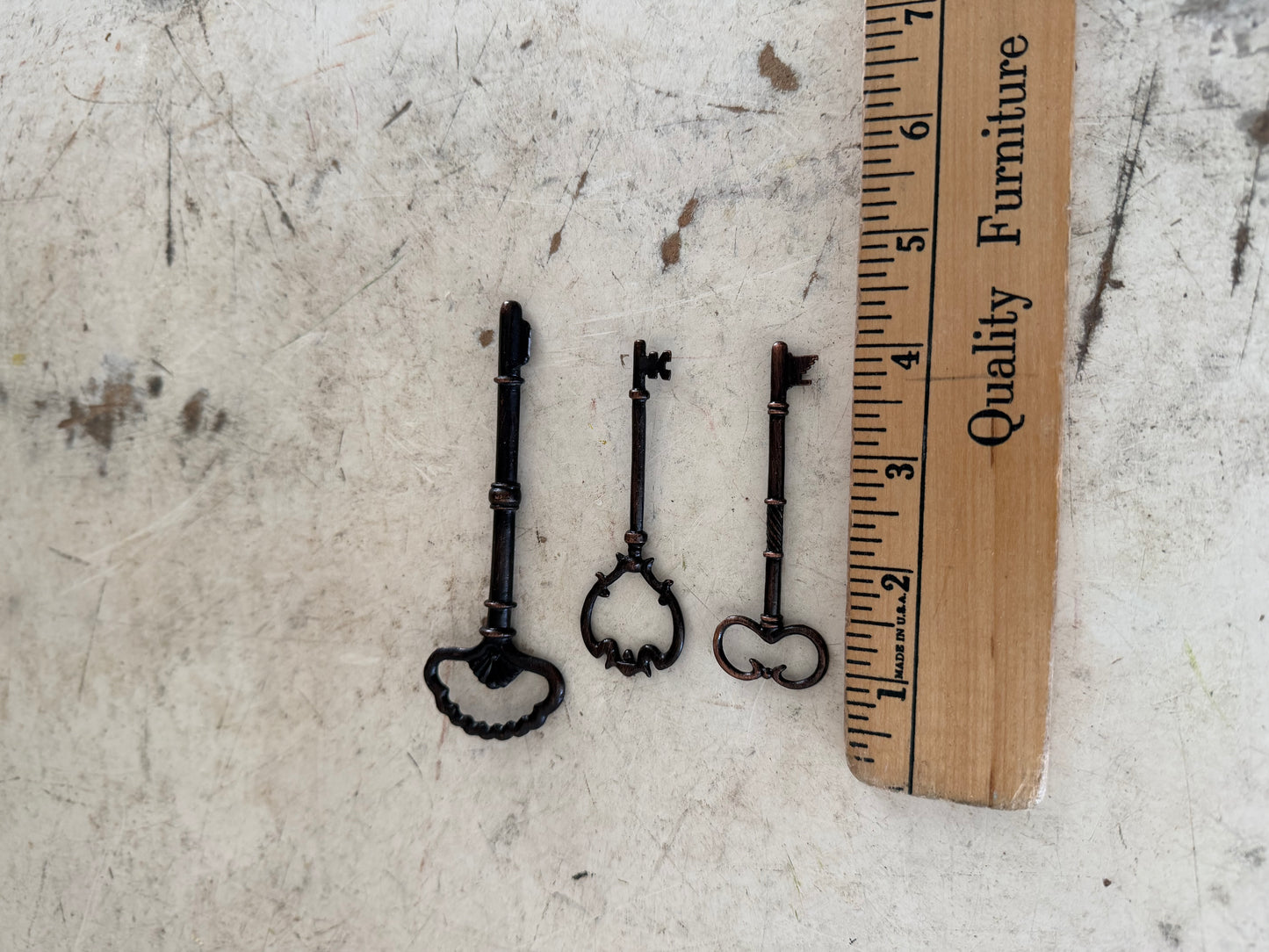 Set of 3 Faux Skeleton Style Keys