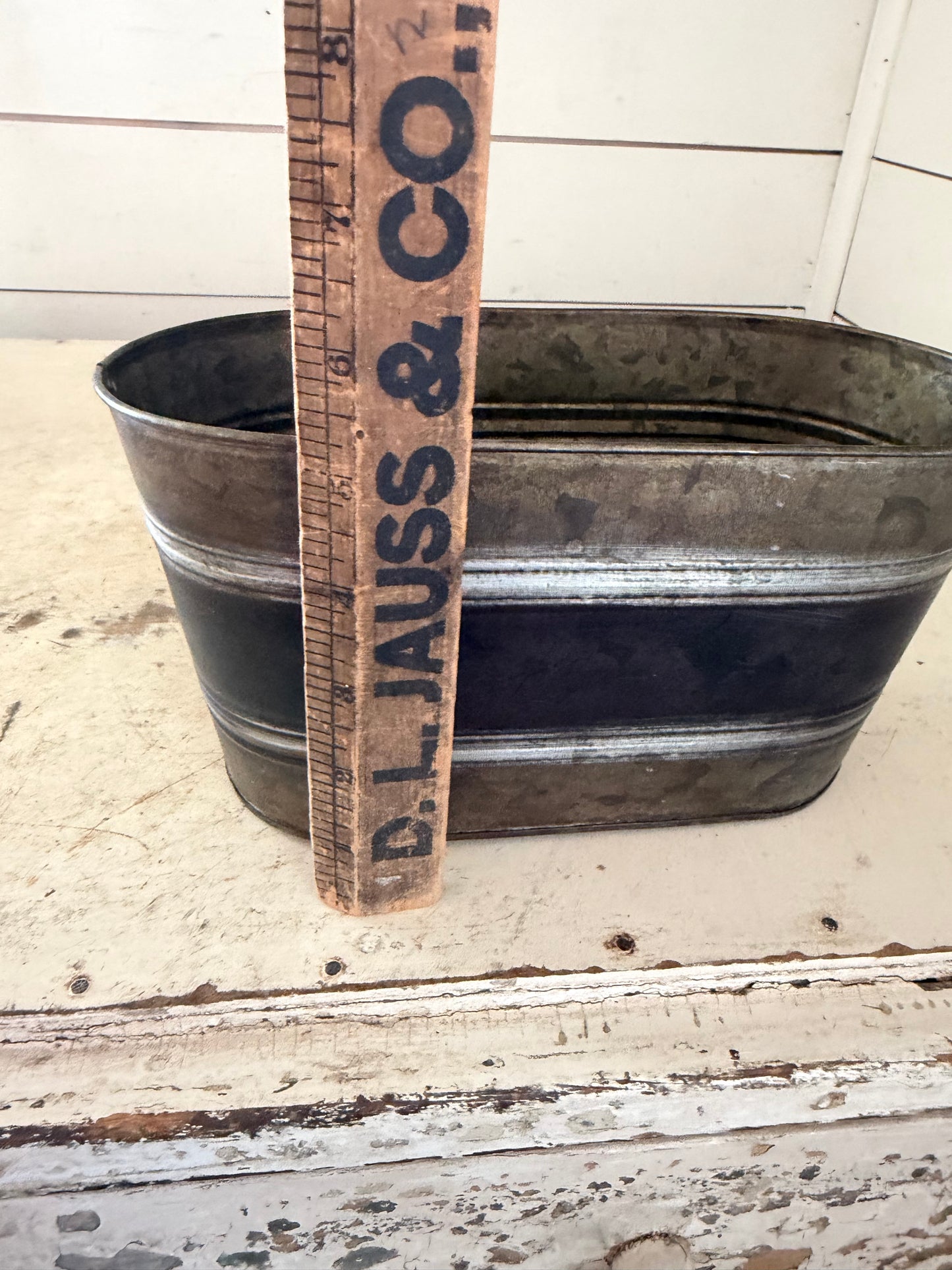 Oval galvanized bucket will get makeover