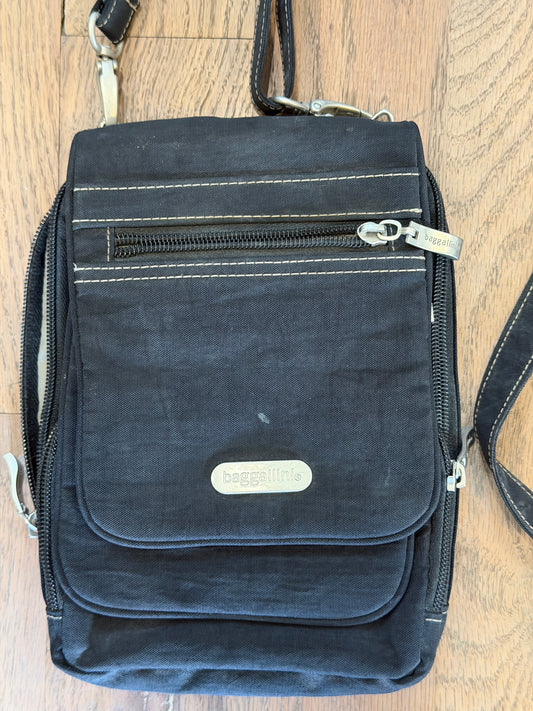 Baggallini Journey Purse RFID Pocket Crossbody Bag Black Nylon