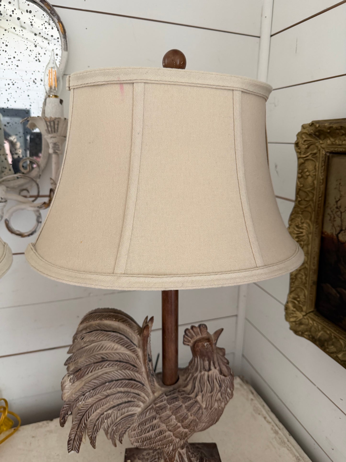 Set of rooster lamps in shades will get repaired and makeover