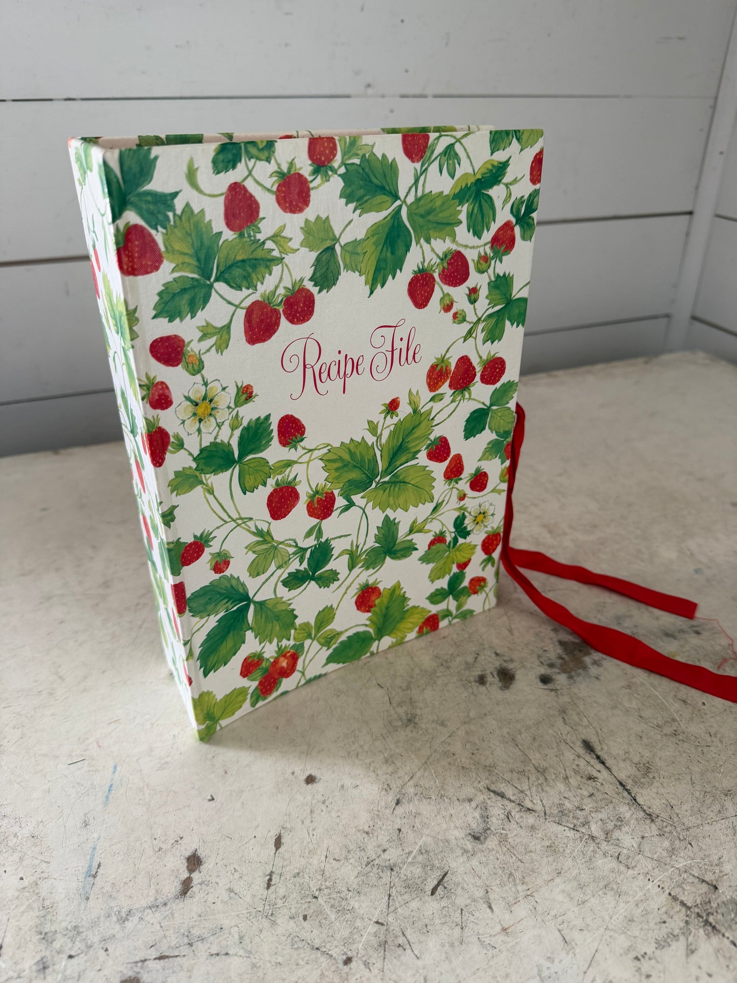 Hallmark accordion strawberry recipe file