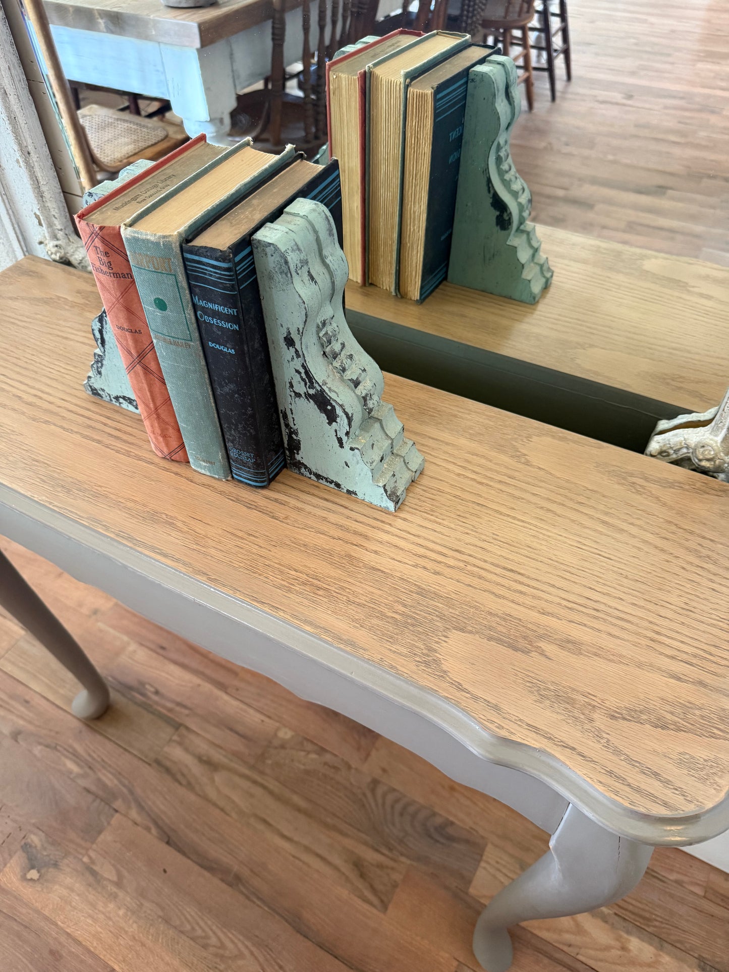 French Provincial Entry Table