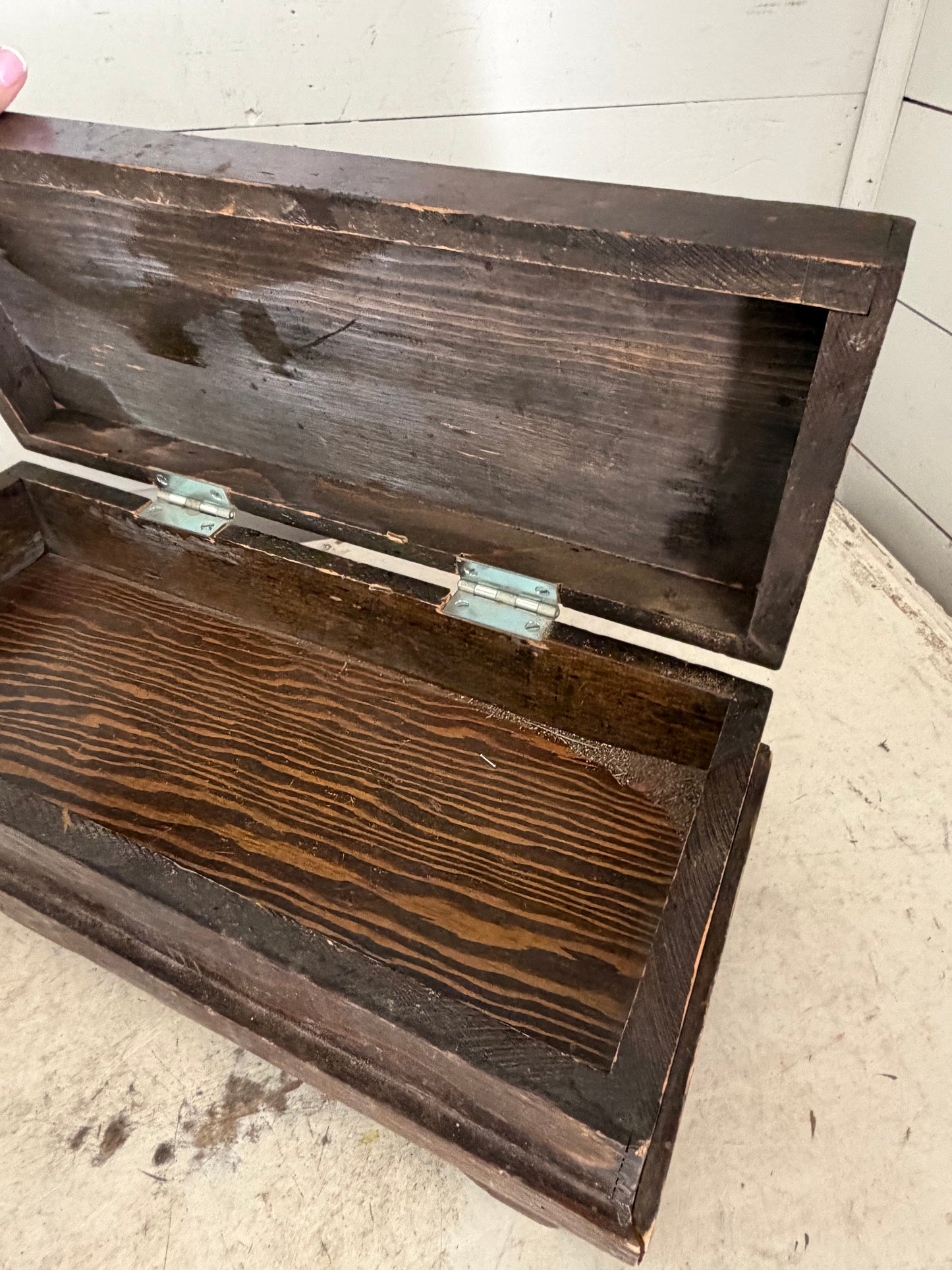 Vintage solid wood box will get makeover