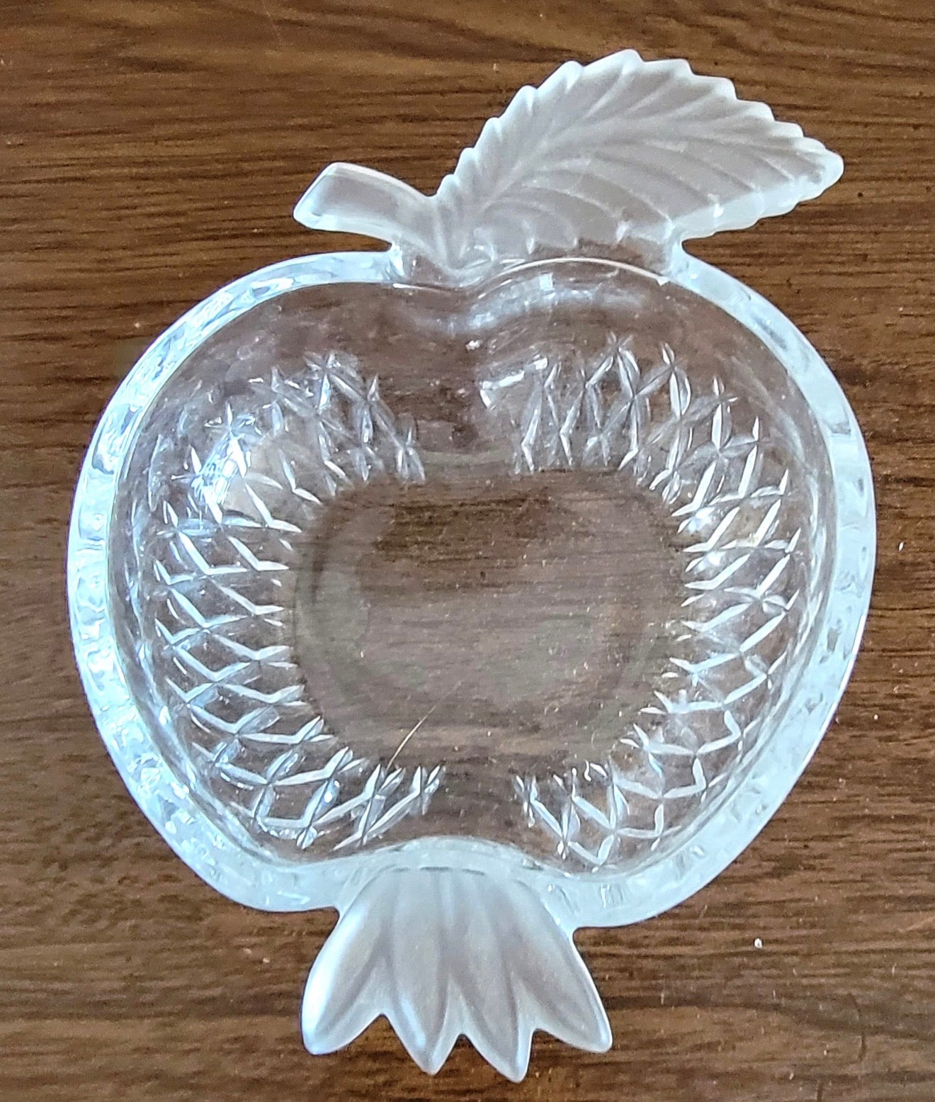 Vintage Studio Nova Apple Delight Crystal Candy Dish