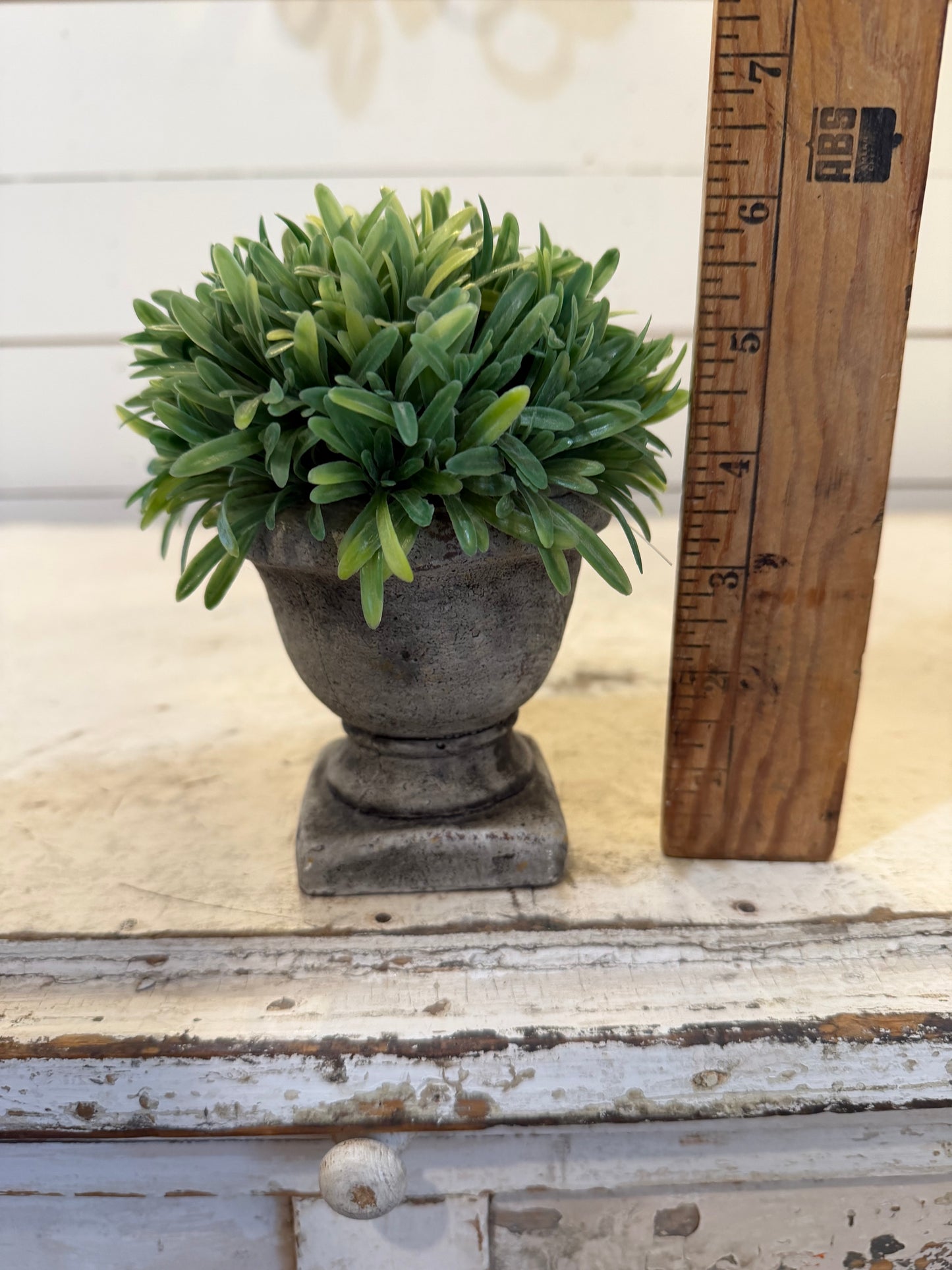 Small topiary urn