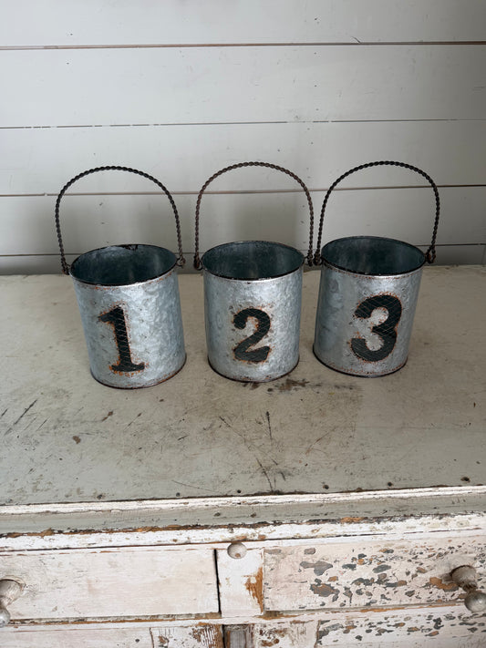 Galvanized planter Buckers with 1,2,3 Cutouts set