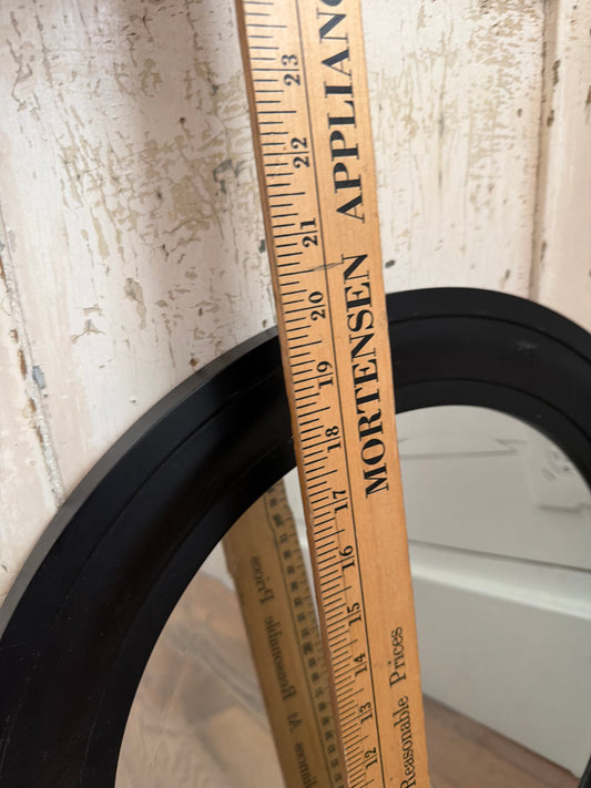 Round Mirror - Will get makeover