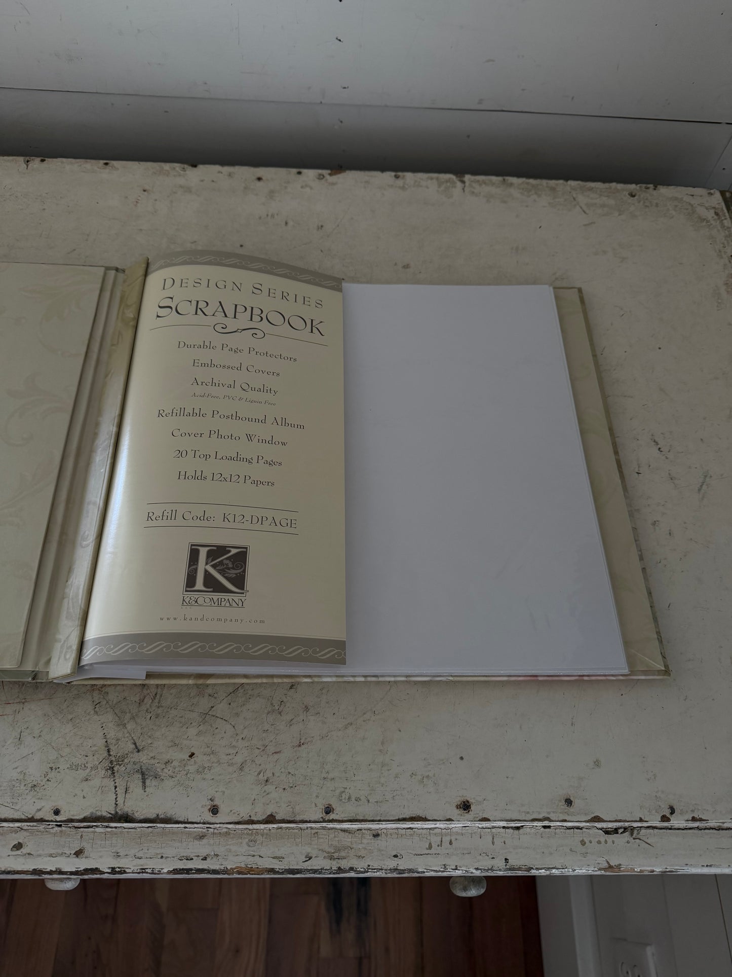 English Floral scrapbook album from the K&Company Design Series