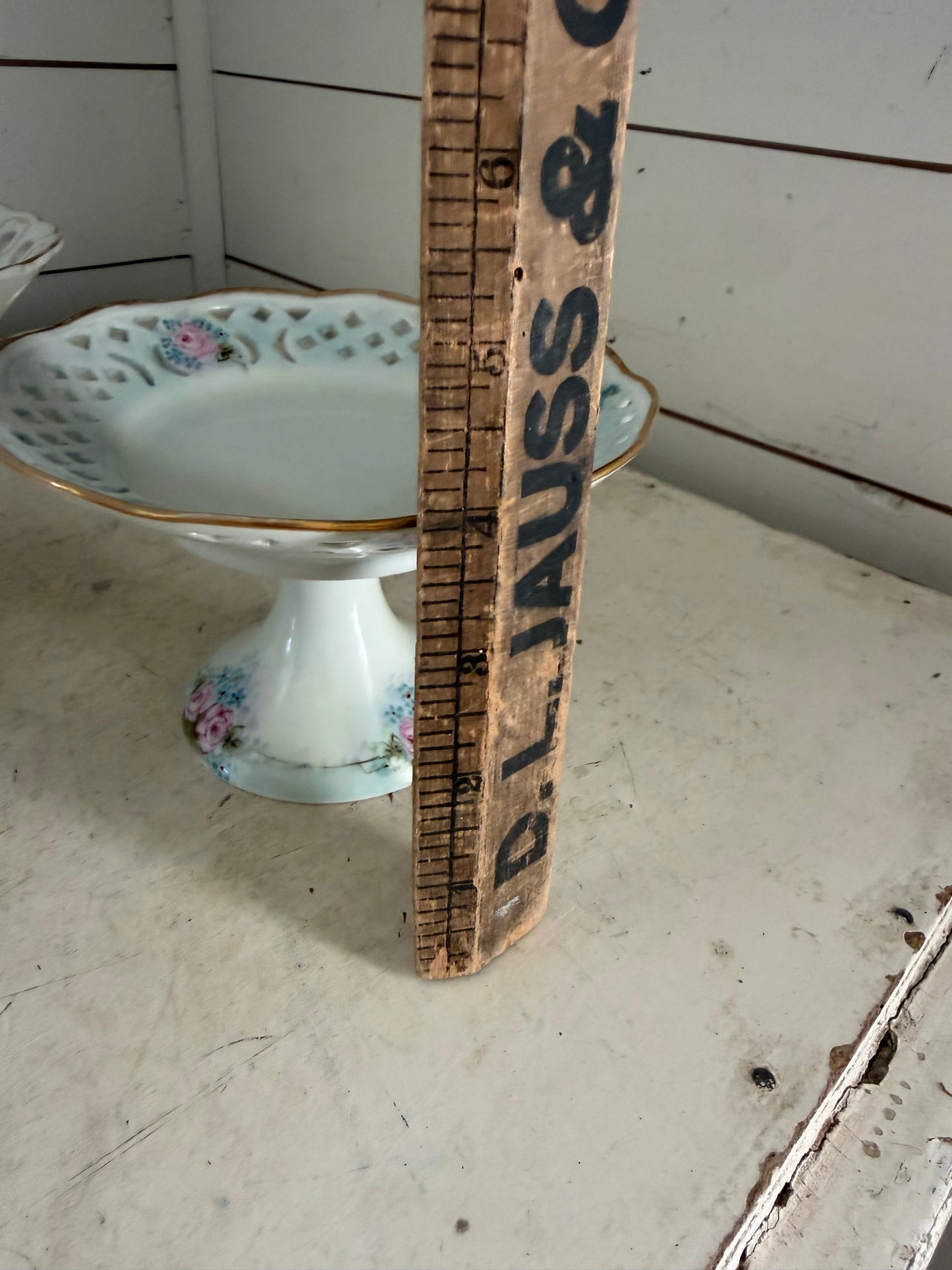 Porcelain pedestal sold individually