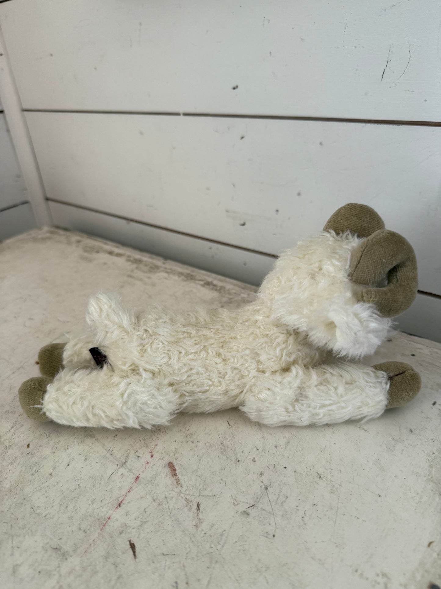 1993 TY BEANIE BABIES ATTIC TREASURES "RAMSEY" THE RAM PLUSH TOY