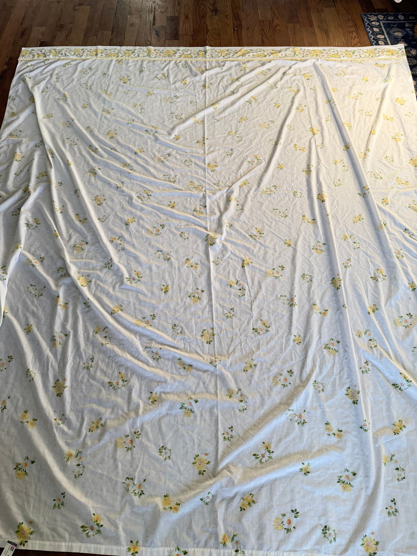 Yellow Daisy flower queen size, flat sheet embroidered