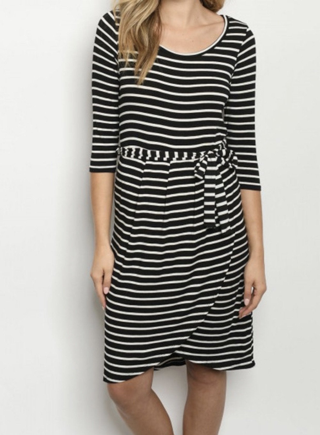 Black and White Dress 3/4 Sleeve