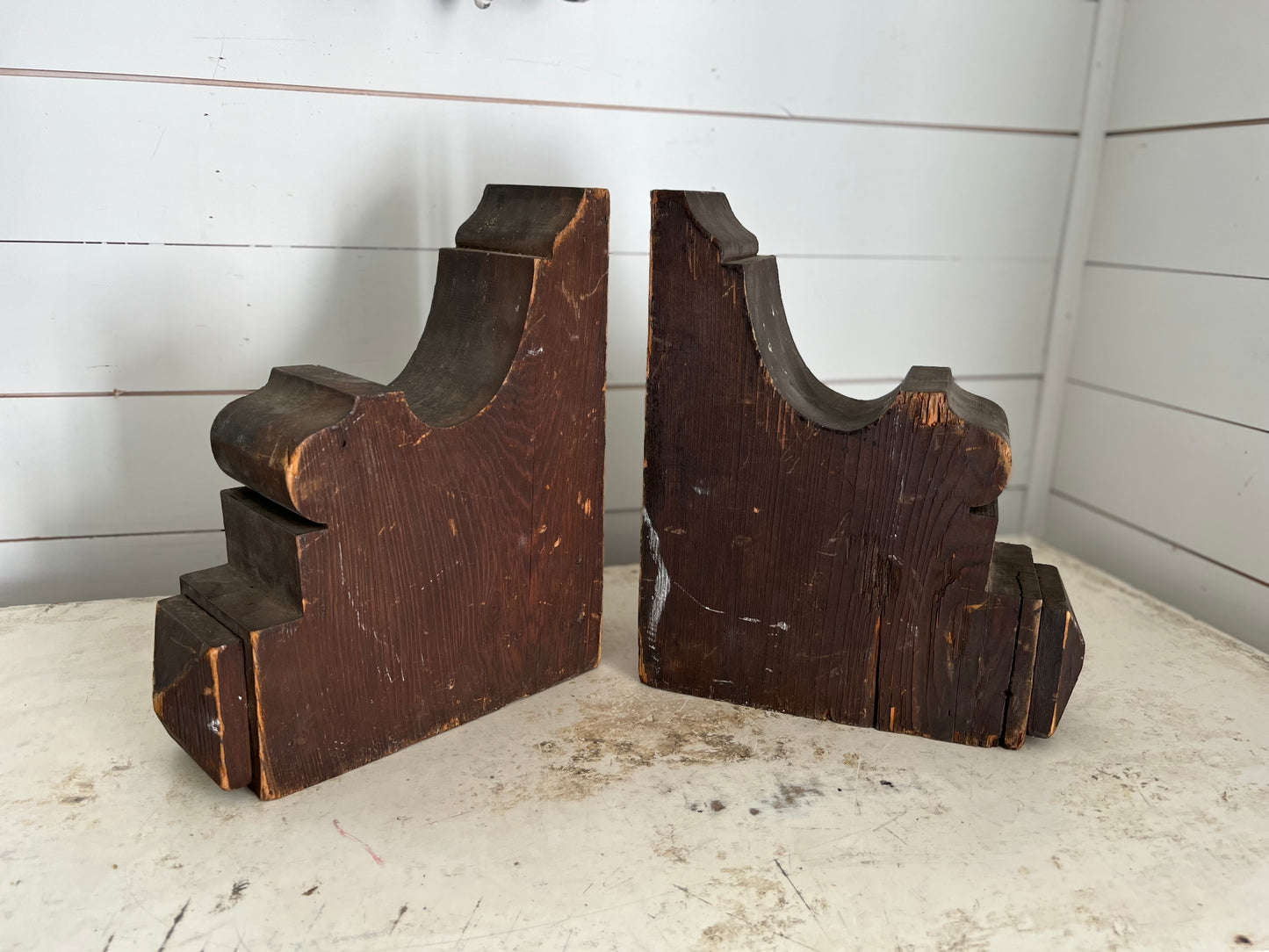 Chunky Brown Corbel Set - Legit Old