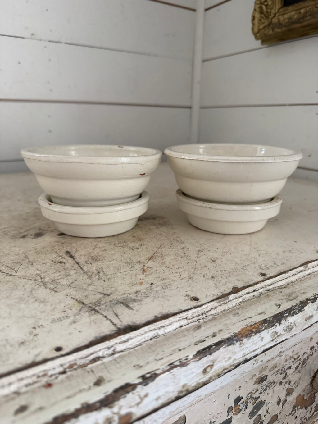 Terra-cotta pot with saucer bubbled edge made in Italy will get makeover sold individually