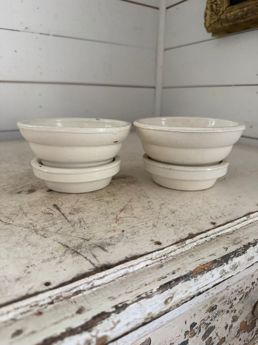Terra-cotta pot with saucer bubbled edge made in Italy will get makeover sold individually