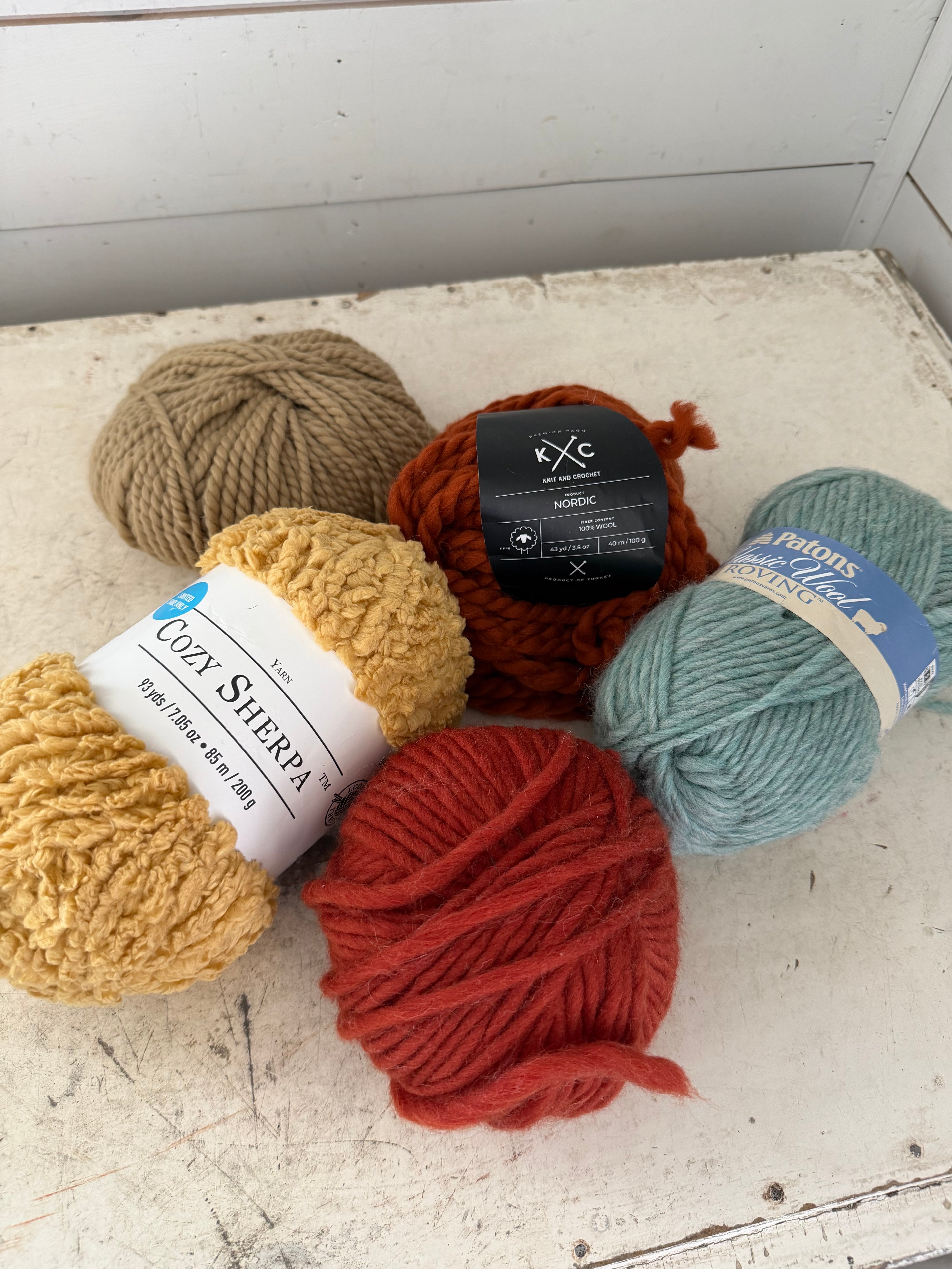 Set of yarn, mostly wool