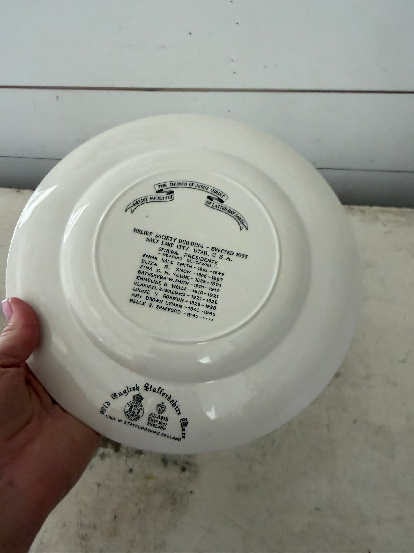 Adams 1955 RELIEF SOCIETY BUILDING Dinner Plate - The Church of Jesus Christ of Latter-Day Saints - Polychrome Commemorative Collector Plate
