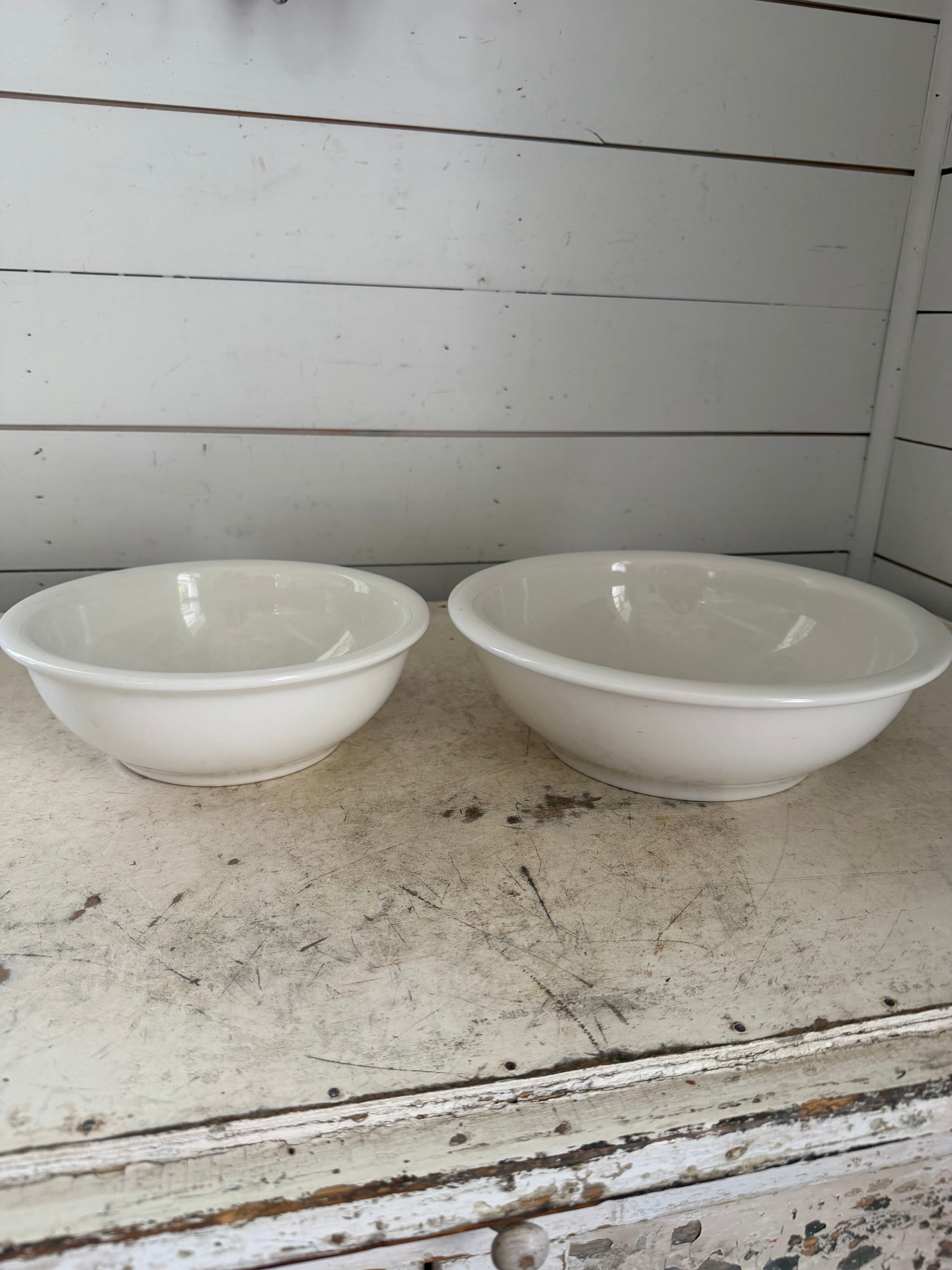 Pier 1 Serving Bowl Set of 2