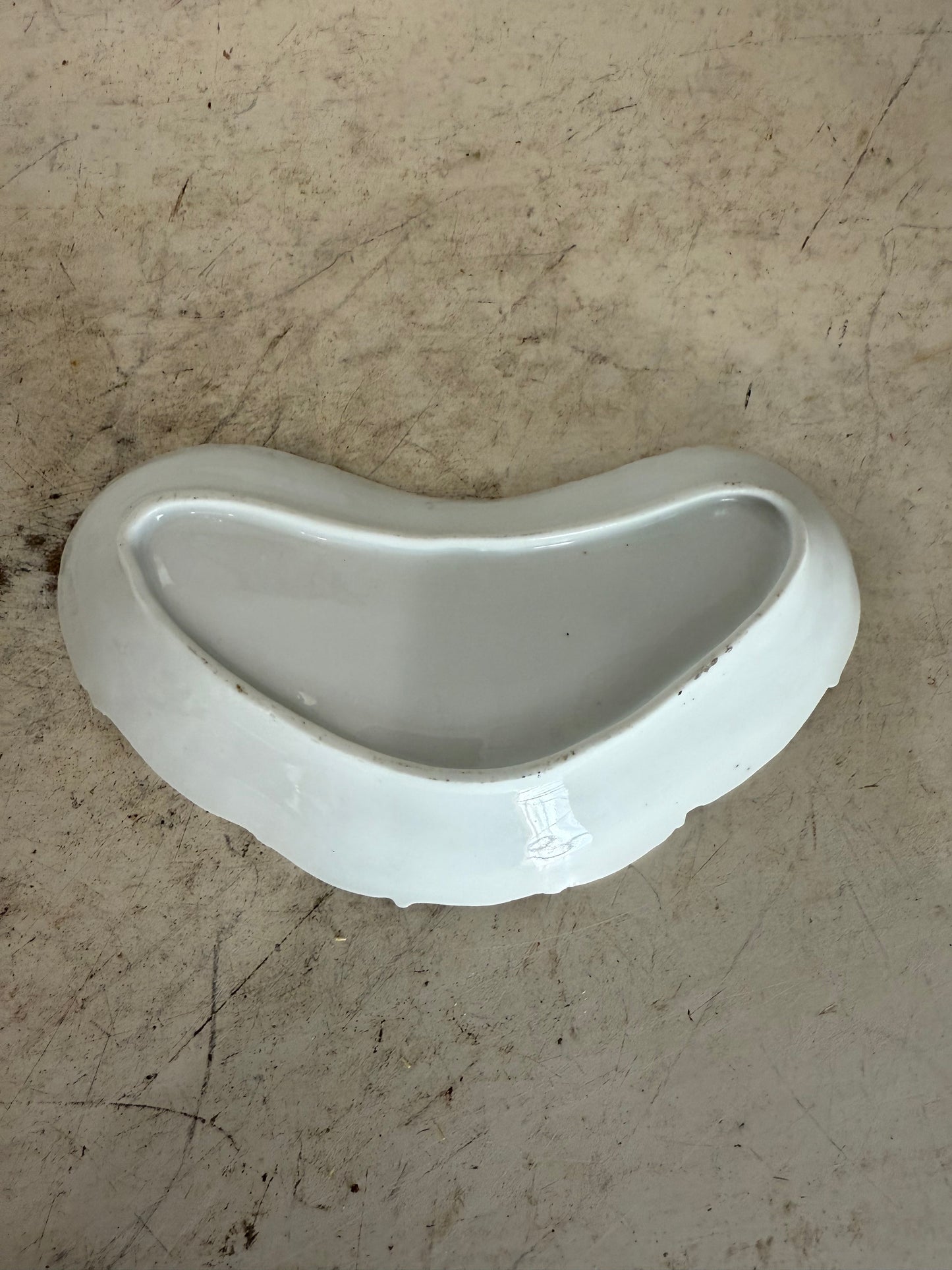 Vintage crescent shaped trinket dish/bone dish