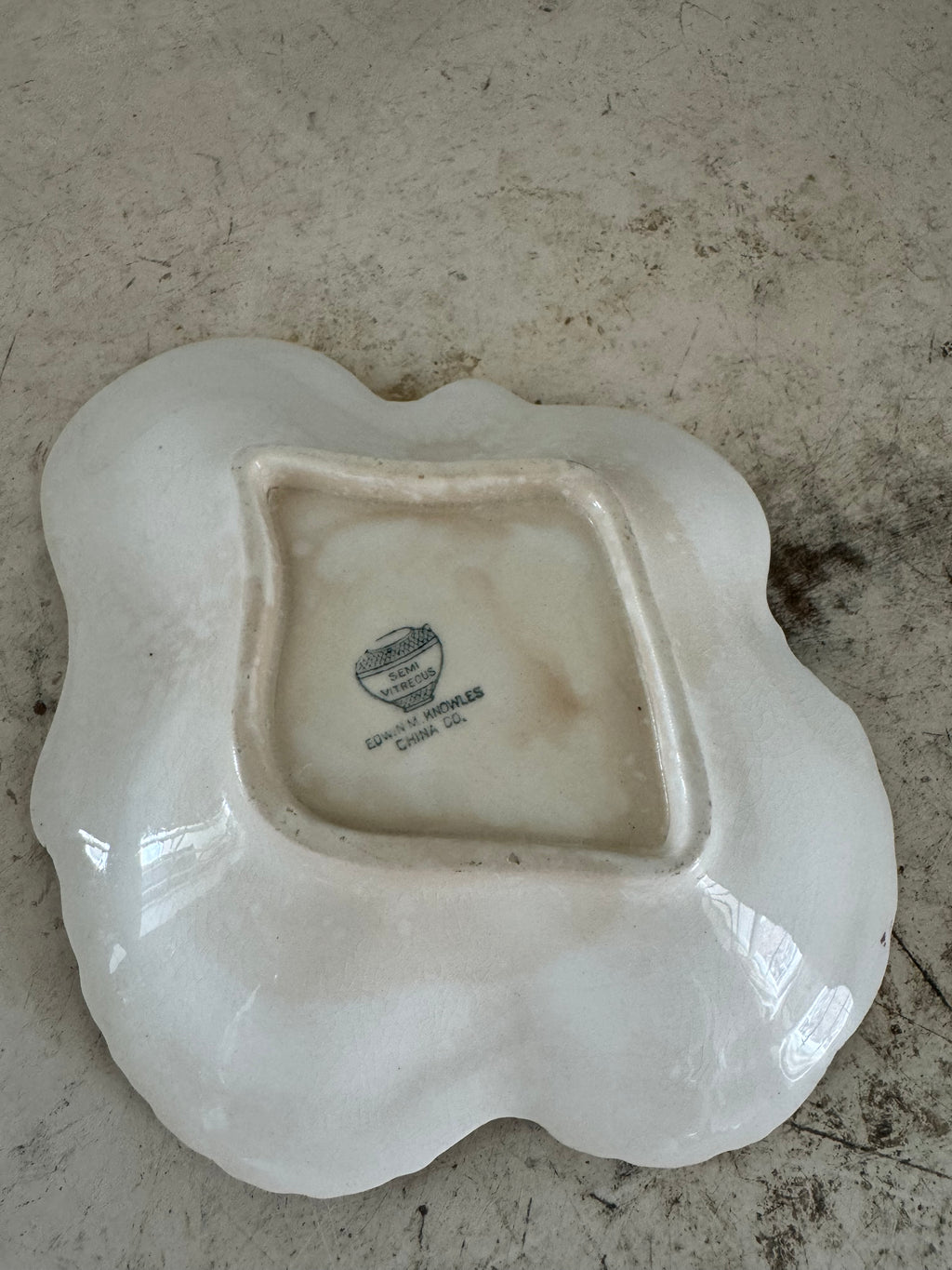 Edwin Knowles Semi Vitreous Dish