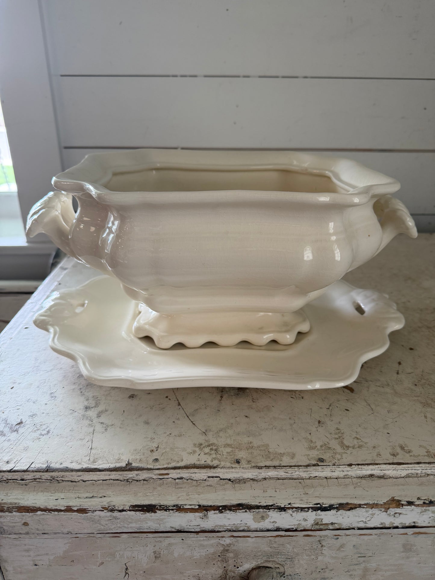 Antique Mason's Patent Ironstone China - Made in England - Missing Lid And Ladle small chip inside lip