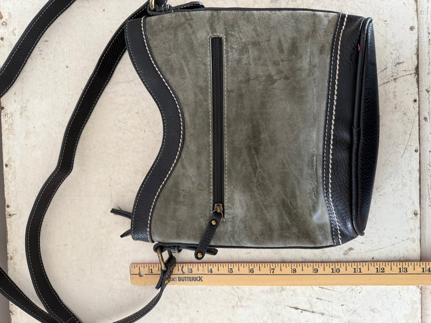 BOC crossbody Gray purse