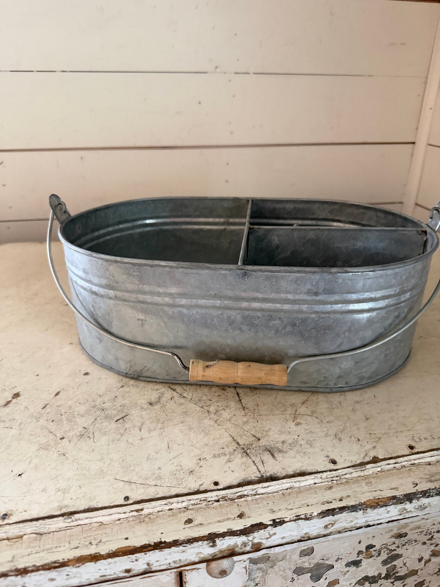 Divided galvanized bucket will get makeover