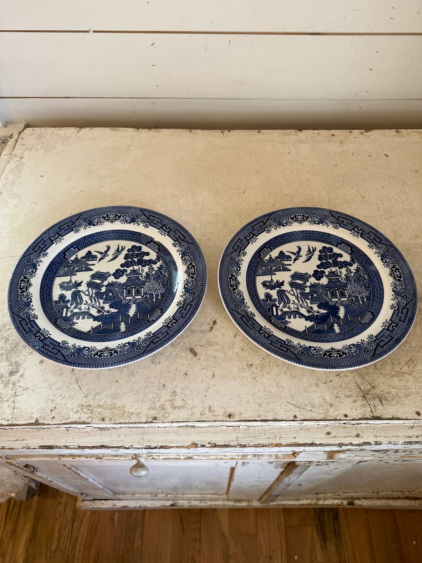 Vintage Johnson Bro Blue Willow 9” plate - sold individually