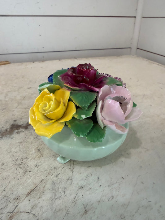 Royal Malvern Floral Rose Sculpture as is