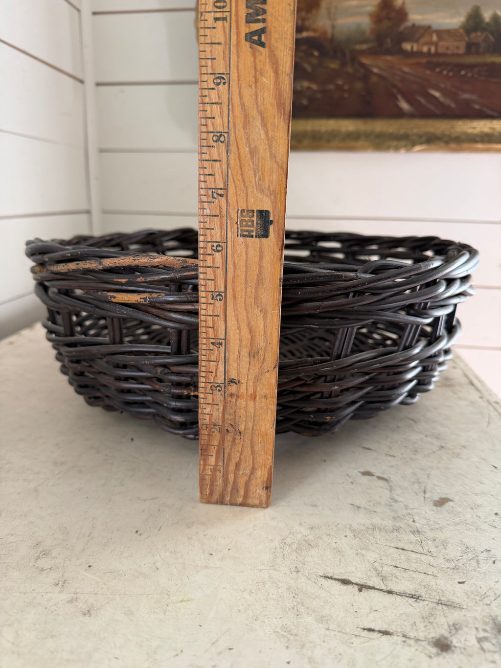 Vintage round wicker basket - Brown