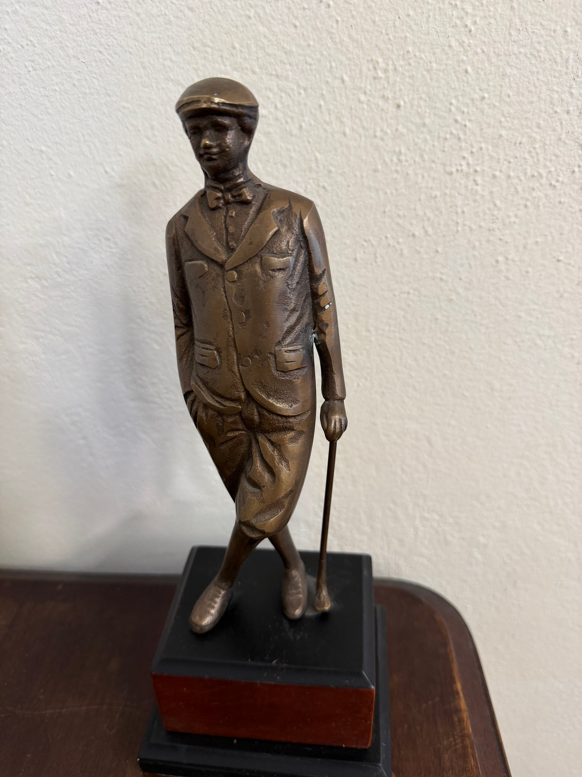 Bronze Golfer Statue