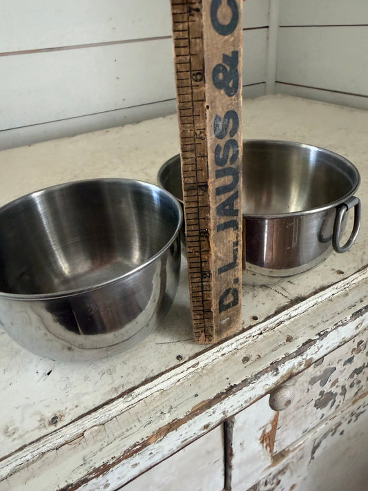 Vintage kids, kitchen, mixing bowls