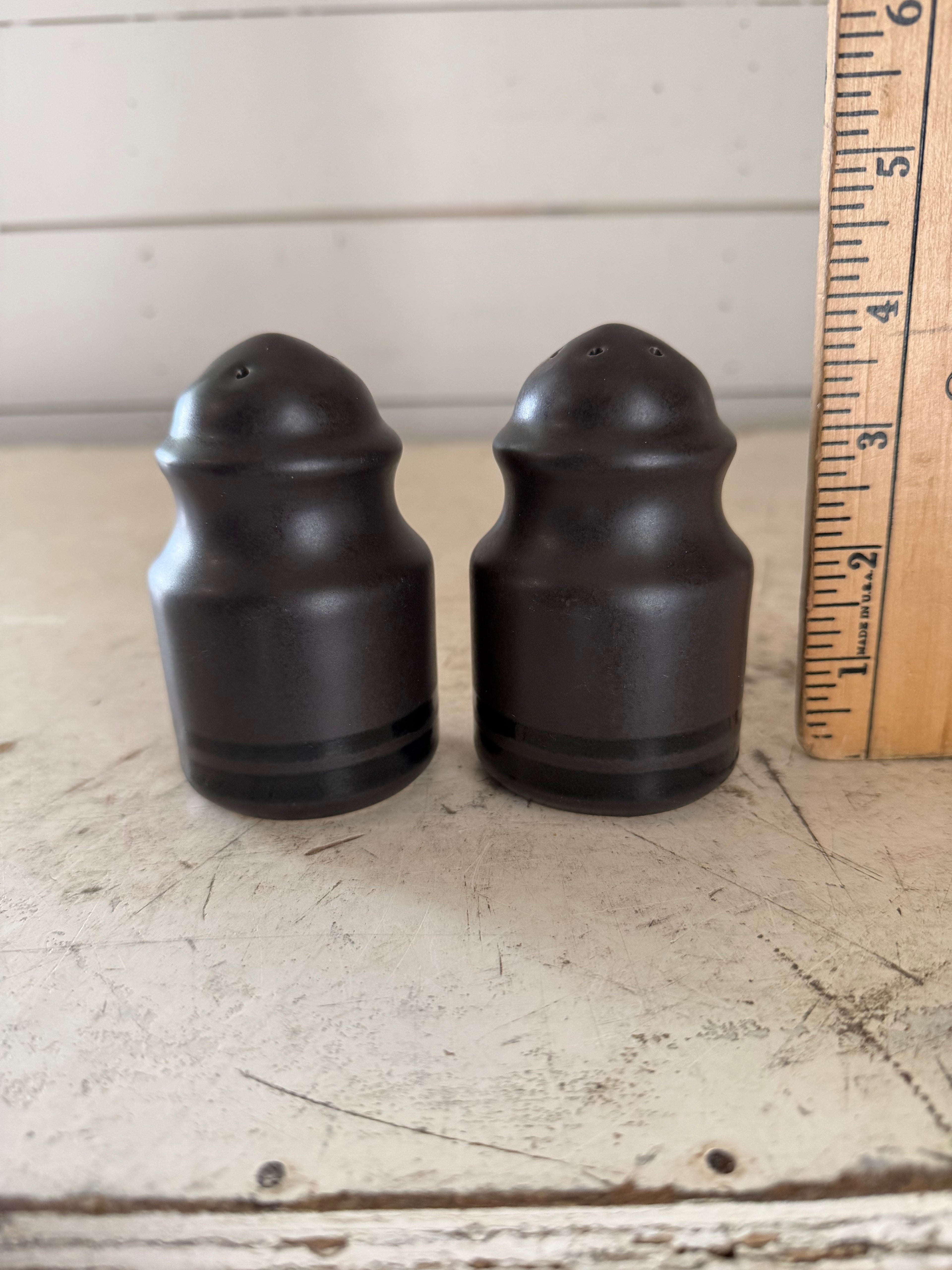 Pfaltzgraff USA Midnight Sun Salt and Pepper Shaker Set Vintage 90s