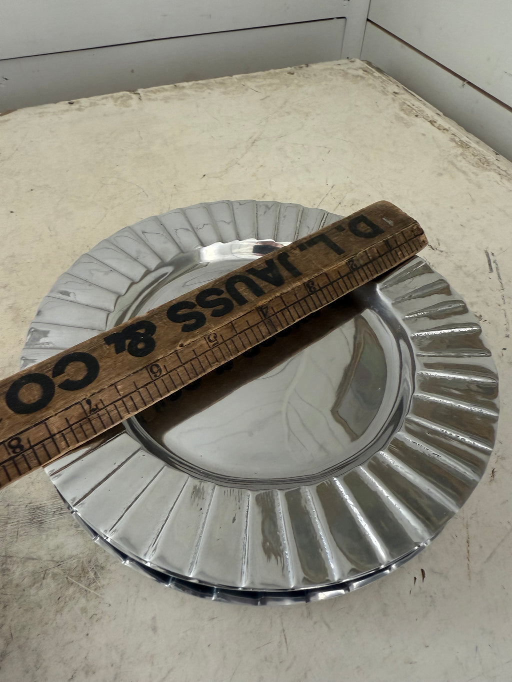 Ruffled Aluminum Plate - sold individually