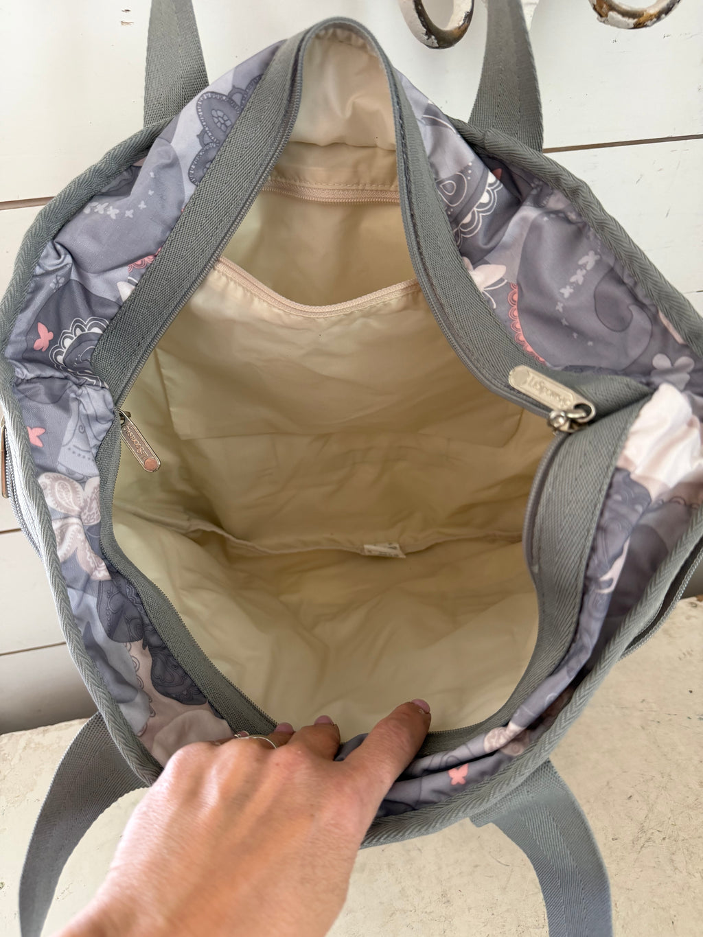 Lesportsac weekender bag